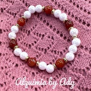 Carnelian faux pearls beaded bracelet